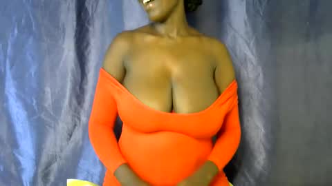 Snapshot of malaika_musa chatting on May 2026 04:16:01 PM malaika_musa online show from May 2026 04:16:01 PM