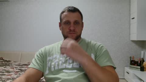 Snapshot of malchyshka chatting on December 2024 02:38:02 PM malchyshka online show from December 2024 02:38:02 PM