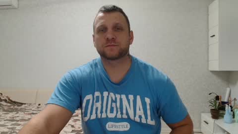 Snapshot of malchyshka chatting on December 2024 08:50:02 AM malchyshka online show from December 2024 08:50:02 AM