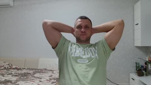 Snapshot of malchyshka chatting on January 2025 01:03:01 PM malchyshka online show from January 2025 01:03:01 PM