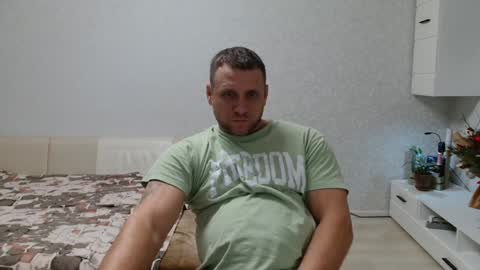 Snapshot of malchyshka chatting on January 2025 01:32:02 PM malchyshka online show from January 2025 01:32:02 PM