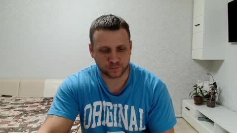 Snapshot of malchyshka chatting on February 2025 03:41:02 PM malchyshka online show from February 2025 03:41:02 PM