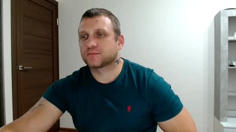 Snapshot of malchyshka chatting on October 2025 10:43:02 PM malchyshka online show from October 2025 10:43:02 PM