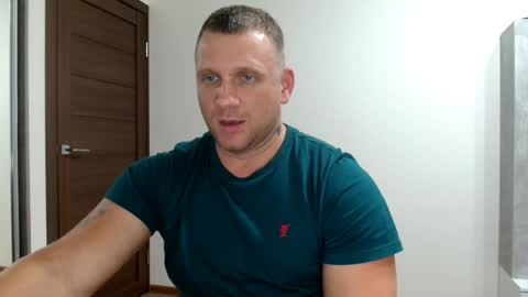 Snapshot of malchyshka chatting on October 2025 06:48:01 PM malchyshka online show from October 2025 06:48:01 PM