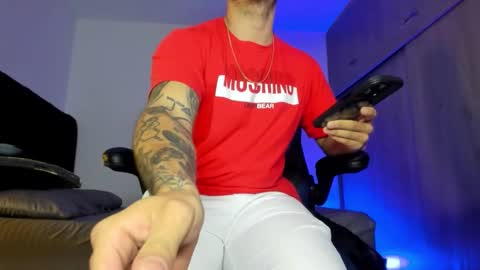 ADAM         online show from October 2025 07:46:02 PM