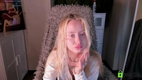 Snapshot of malenaernman chatting on October 2025 10:24:01 AM Malena online show from October 2025 10:24:01 AM