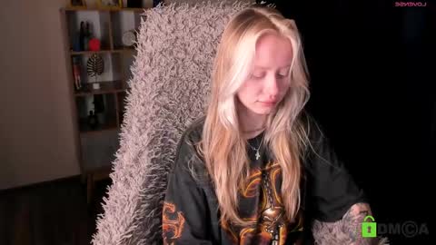 Snapshot of malenaernman chatting on November 2025 09:42:02 AM Malena online show from November 2025 09:42:02 AM