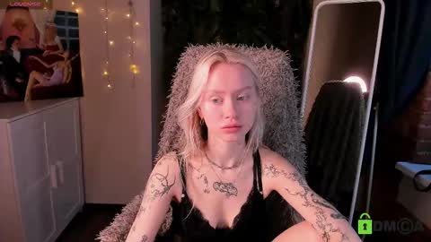 Snapshot of malenaernman chatting on November 2025 10:25:02 AM Malena online show from November 2025 10:25:02 AM