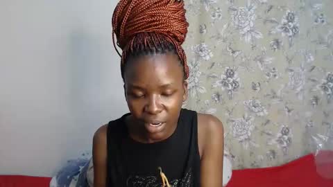 Snapshot of malia_latifa chatting on January 2026 01:02:01 PM lati online show from January 2026 01:02:01 PM