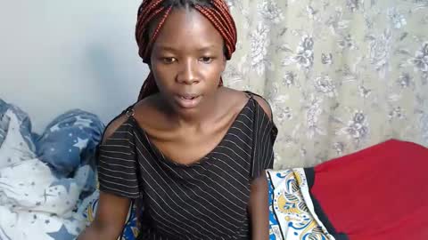 Snapshot of malia_latifa chatting on January 2026 01:18:01 AM lati online show from January 2026 01:18:01 AM