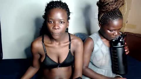 Snapshot of malia_latifa chatting on March 2026 12:43:02 AM lati online show from March 2026 12:43:02 AM