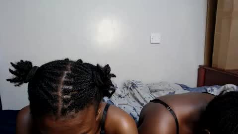 Snapshot of malia_latifa chatting on April 2026 02:07:02 PM lati online show from April 2026 02:07:02 PM