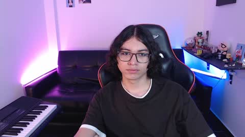 Malik  online show from February 2025 03:47:01 PM