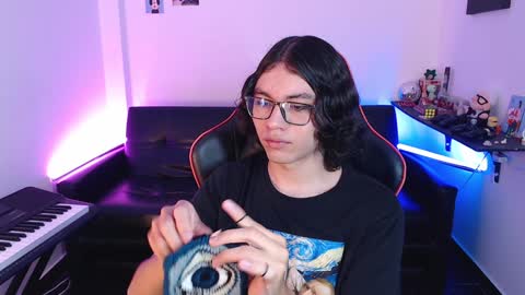 Malik  online show from February 2025 03:52:02 PM