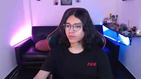 Malik  online show from September 2025 03:44:01 PM