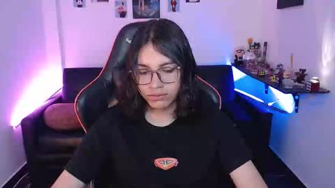 Malik  online show from October 2025 03:03:01 PM