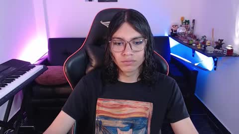 Malik  online show from October 2025 02:51:02 PM