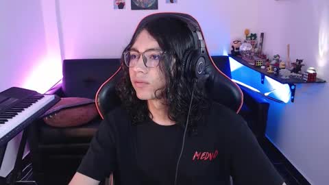 Malik  online show from October 2025 04:52:01 PM