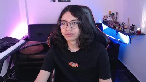 Malik  online show from November 2025 03:25:01 PM