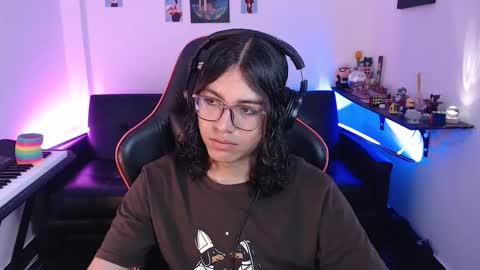 Malik  online show from November 2025 05:45:02 PM