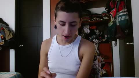 Snapshot of malitamuymal22 chatting on March 2026 05:07:02 PM Malita online show from March 2026 05:07:02 PM