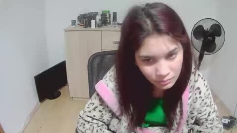 Snapshot of mallorymyersx chatting on October 2025 06:58:02 PM mallorymyersx online show from October 2025 06:58:02 PM