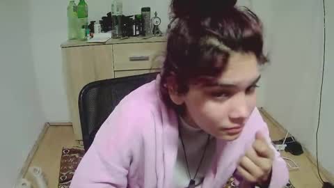 Snapshot of mallorymyersx chatting on November 2025 08:55:01 PM mallorymyersx online show from November 2025 08:55:01 PM