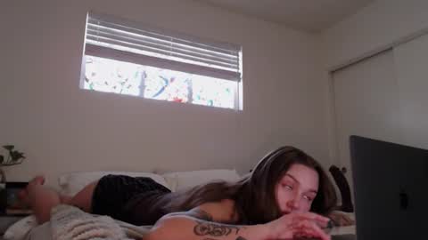 Snapshot of malthevalleyqueen chatting on June 2026 03:53:01 PM Mal online show from June 2026 03:53:01 PM