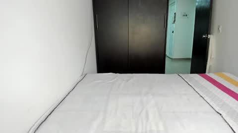 instagram  nueela   online show from February 2025 08:11:02 PM