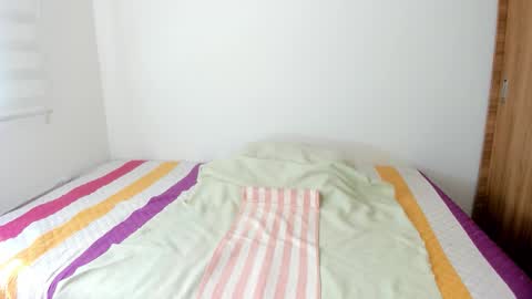 instagram  nueela   online show from March 2026 07:06:01 PM