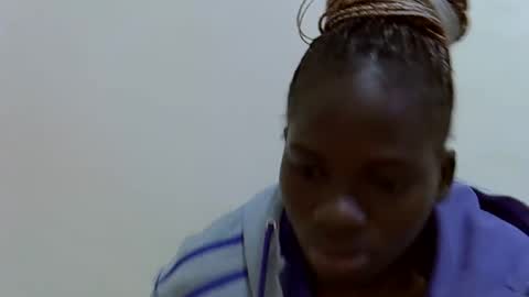 mamichula42 online show from November 2025 02:43:02 AM