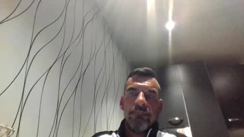 man_from_geaven online show from October 2025 06:15:02 PM