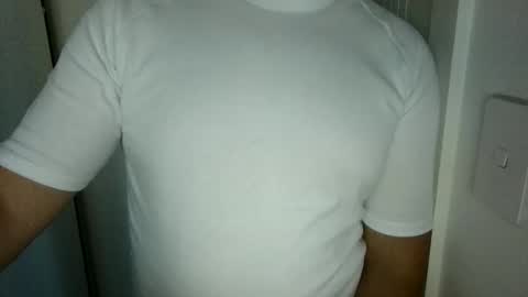 Snapshot of manbroadcasting001 chatting on March 2026 10:15:01 PM manbroadcasting001 online show from March 2026 10:15:01 PM