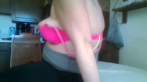 Snapshot of mandilube39 chatting on April 2026 08:39:01 PM mindy22 online show from April 2026 08:39:01 PM