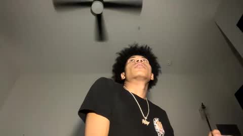 Snapshot of mandingoomann5 chatting on February 2025 04:04:01 AM MandingooMann online show from February 2025 04:04:01 AM