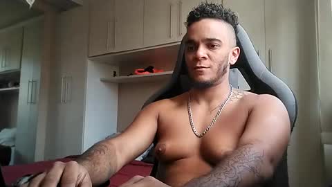 Snapshot of mandymel chatting on January 2025 01:41:02 PM Muw online show from January 2025 01:41:02 PM