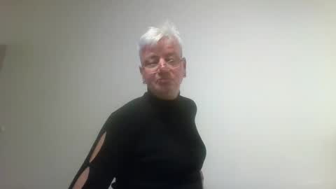 mandywinger online show from February 2025 01:03:01 PM