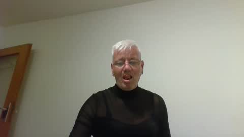 mandywinger online show from September 2025 05:38:01 PM