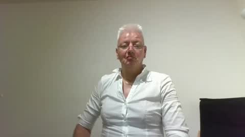 mandywinger online show from August 2026 05:18:02 PM