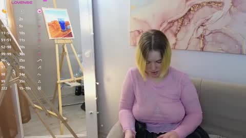 manic_pixie_ online show from February 2025 02:18:01 PM