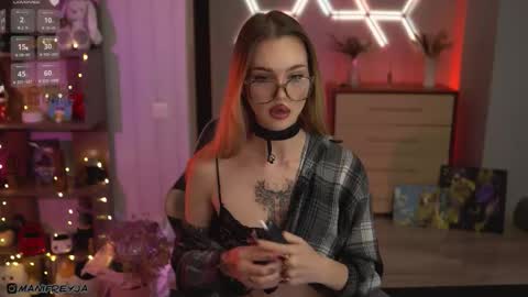 Amelie online show from November 2025 12:09:01 AM