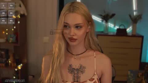 Snapshot of manifreyja chatting on March 2026 10:59:01 PM Amelie online show from March 2026 10:59:01 PM