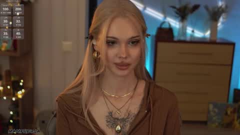 Snapshot of manifreyja chatting on March 2026 12:50:01 AM Amelie online show from March 2026 12:50:01 AM