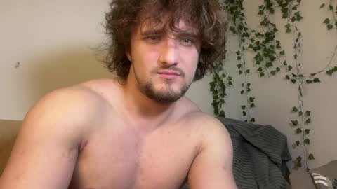 Snapshot of manolein chatting on April 2026 11:17:01 PM manolein online show from April 2026 11:17:01 PM