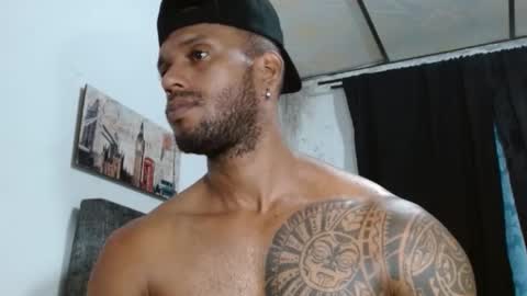 Manolo online show from February 2025 12:32:02 AM