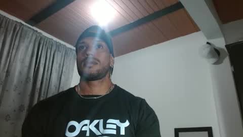 Manolo online show from October 2025 06:41:01 PM