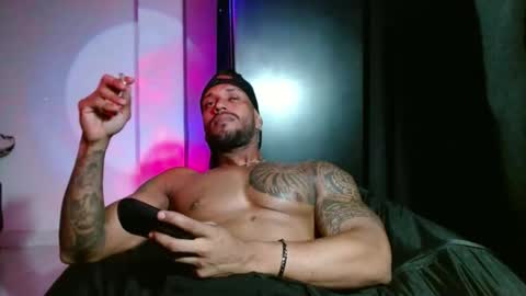 Manolo online show from December 2025 06:59:02 PM