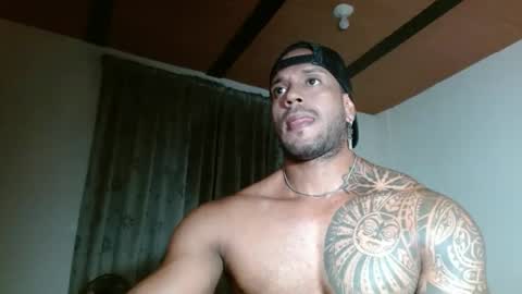 Snapshot of manolofitt chatting on March 2026 11:43:01 PM Manolo online show from March 2026 11:43:01 PM