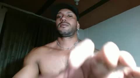 Snapshot of manolofitt chatting on March 2026 06:08:01 PM Manolo online show from March 2026 06:08:01 PM