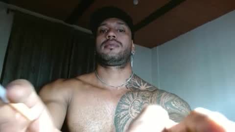 Snapshot of manolofitt chatting on April 2026 03:02:02 PM Manolo online show from April 2026 03:02:02 PM